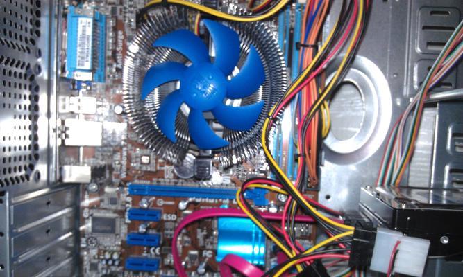 电脑误删软件后无法启动，该怎么办？（电脑系统崩溃的解决方法及注意事项）